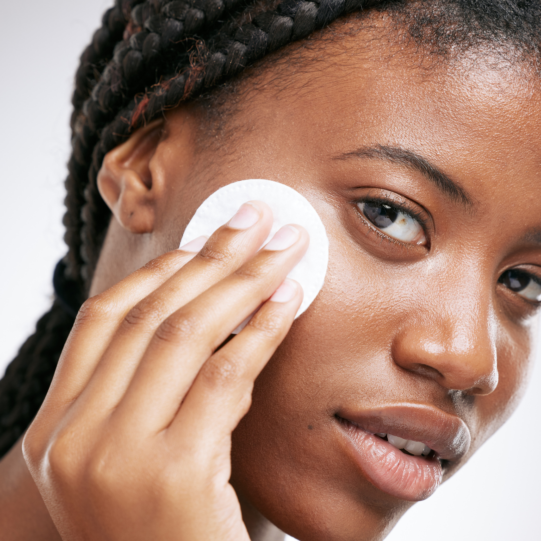 Facial Astringent vs Toner: What is the Difference and Which Does Your Skin Need?